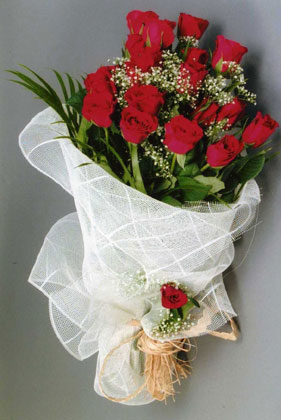 Ankara Sincan Bağlum Çiçekçi firma ürünümüz kırmızı güller çiçek buketi